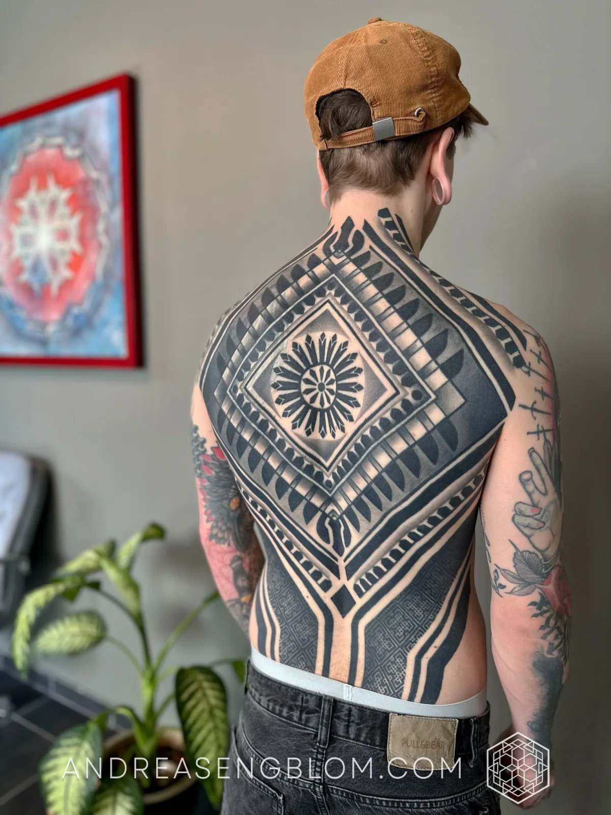 Geometrisk mandala blackwork ryggtavla - bild 2